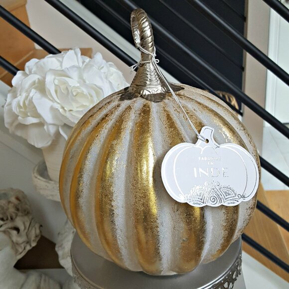 NEW! BOHO Farmhouse GLASS & METAL PUMPKIN DECOR - Picture 3 of 5